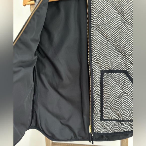 J Crew Quilted Zip Up Vest Pockets Black Cream Chevron Print Women’s XXS - Picture 3 of 11